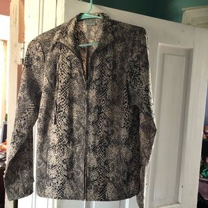 Beautiful Jacket with zipper